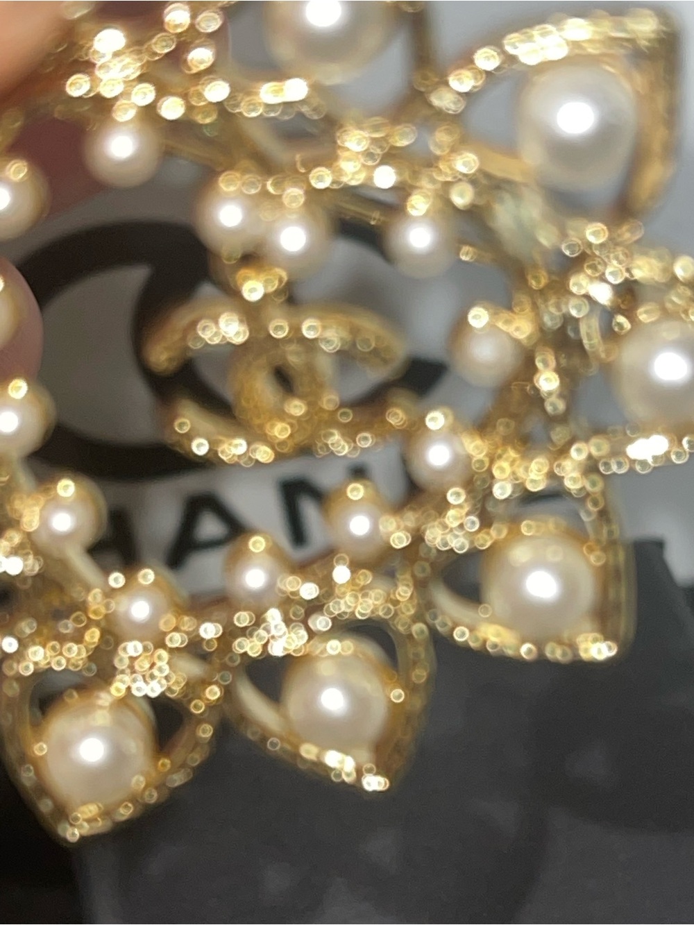 Gold-Tone Pearl Floral Brooch - Picture 6 of 7